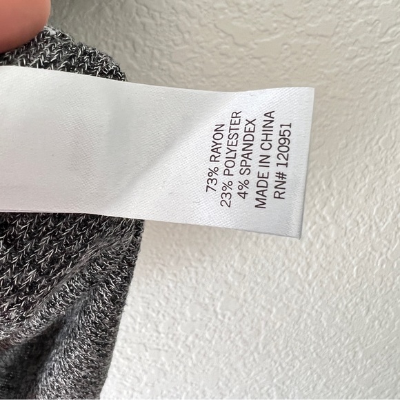 SO Gray Varsity Baseball V Neck Tee Size XL - Picture 7 of 7